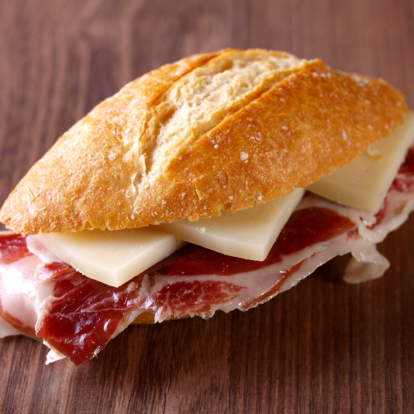 Jamón serrano y queso